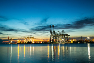 Obraz premium Port container terminal