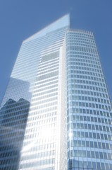 Obraz na płótnie Canvas Glass and steel skyscraper la defense paris