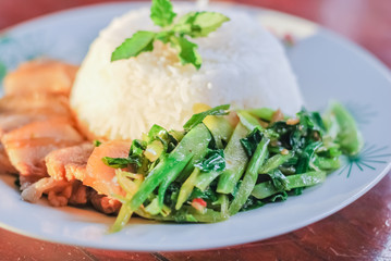 fried kale mixed crispy pork
