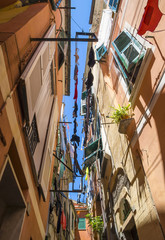 Obraz na płótnie Canvas Cinque Terre - tipical narrow street in Vernazza
