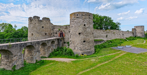 Fototapeta na wymiar Ancient fortress ruines