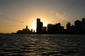 Fototapeta na wymiar Sunset silhoette in Miami Beach