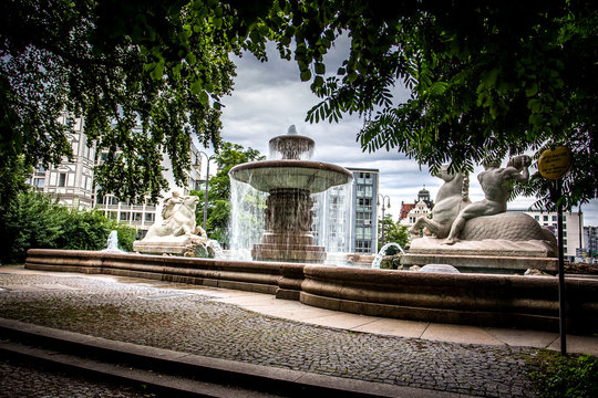 Hinterseite des Wittelsbacher Brunnen in M&uuml;nchen 
