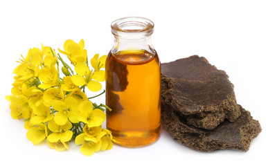 Mustard oil cake with flower