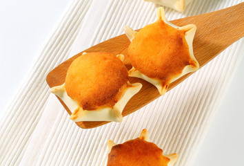 Ricotta-filled Easter pastry