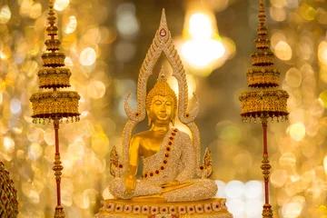 Foto auf Acrylglas Buddha Golden buddha statue in temple.