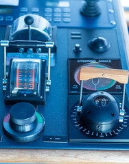 Azipod and Throttle