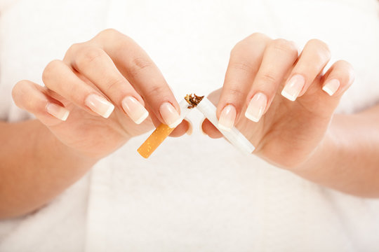 Breaking a cigarette