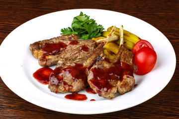 Grilled lamb chops
