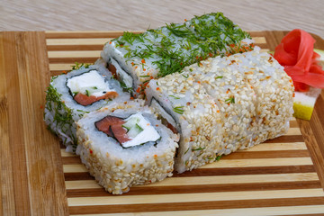 Tuna and dill roll