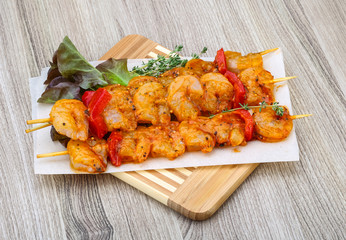 Raw prawn skewer