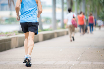 Old man runging in city park