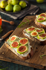 Homemade Fig and Goat Cheese Toast