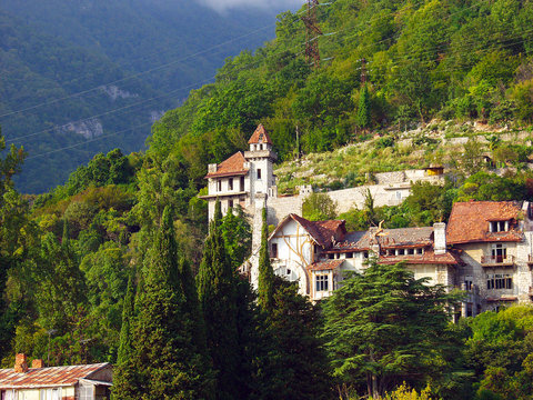 Hotel Seagull is surrounded by green mountains high. This hotel is one of the oldest in the Republic of Abkhazia