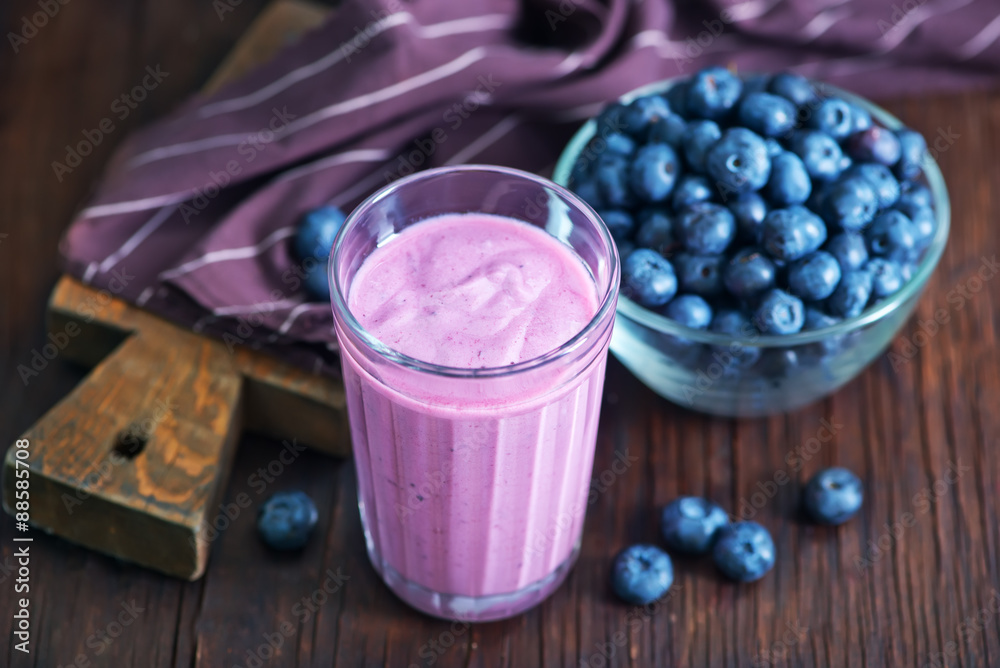 Poster yogurt with blueberry