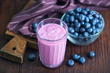 yogurt with blueberry