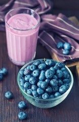 yogurt with blueberry