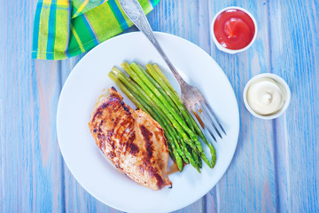 chicken with asparagus - Powered by Adobe
