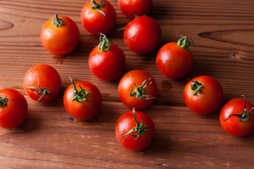 スタジオで撮影した新鮮なトマト