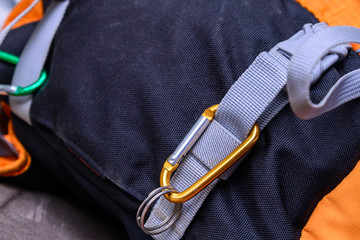 Carabiner hang with bag bottom.