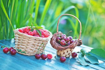 Fototapeta na wymiar fresh raspberry