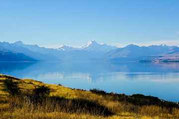 Aoraki/Mount Cook gespiegeld aan Lake Pukaki