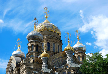Fototapeta na wymiar St. Petersburg, Lieutenant Schmidt Embankment 27, Compound Optina, the cathedral, close-up dome