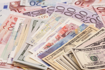 International currencies