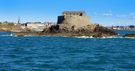 Fort national