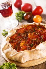 Galette with tomatoes
