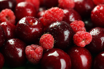 Sweet cherries and raspberries, close-up