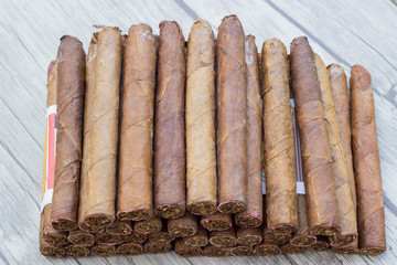 Zigarren aus Brasilien aus original Tabakpflanze gedreht