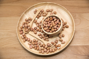 Peanuts used to make snack and foods or cook and have health benefits 
