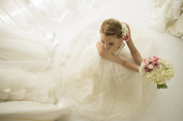Beautiful bride to have a bouquet