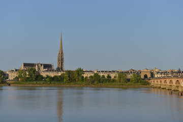 Fototapeta na wymiar France, Bordeaux, 33, Pierre bridge and Saint Michel church