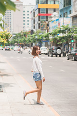 Fototapeta premium Girl in the city