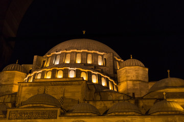 Fototapeta premium dome of the 16th century Süleymaniye mosque built by master architect Sinan, Istanbul, Turkey
