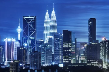 Fotobehang Skyline van Kuala Lumpur & 39 s nachts © jamesteohart