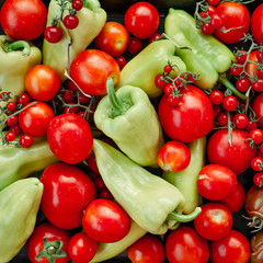 Fototapeta na wymiar Organic vegetables
