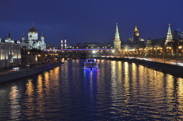 Fototapeta na wymiar Moscow river