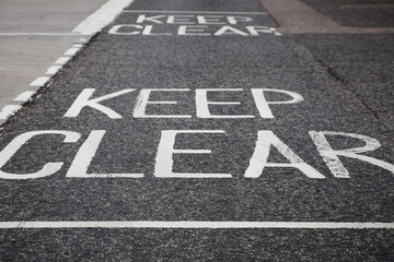 Keep clear!