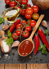 Tomato sauce and spices