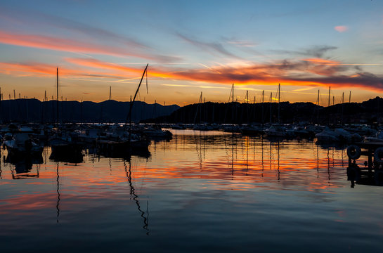 Fototapeta Dusk over Yacht Club