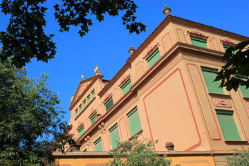 Historisches Haus in der Altstadt von Barcelona