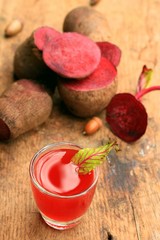 fresh beetroot and juice