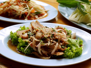 Spicy pork salad