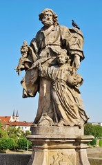 Fototapeta na wymiar Joseph mit dem Jesusknaben, Alte Mainbrücke, Würzburg