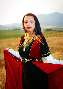 รูปภาพElvin เลือกดูภาพถ่ายสต็อก เวกเตอร์ และวิดีโอ91 Adobe Stock