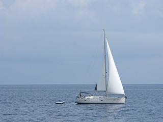 Obraz na płótnie Canvas Sailing ship on open sea.
