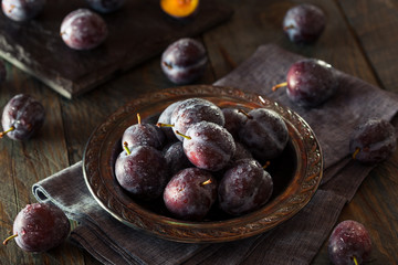 Organic Ripe Purple Prune Plums
